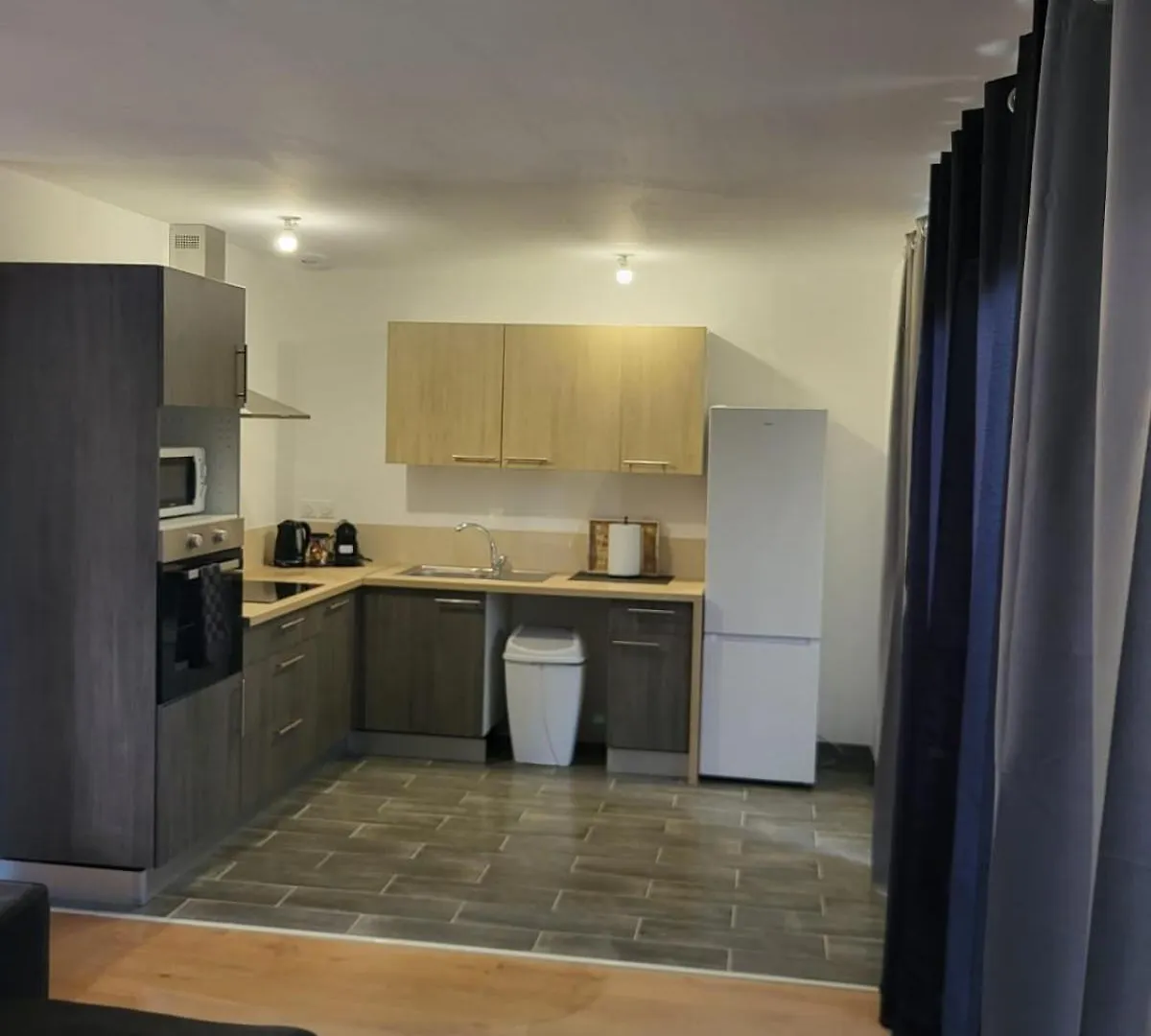 Maison C Saint-Jean-de-Thurigneux 0*,